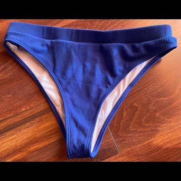 🌿SALE🌿 SHEIN NWOT Royal Blue High Waist Bikini  Bottom size Large - Picture 1 of 4